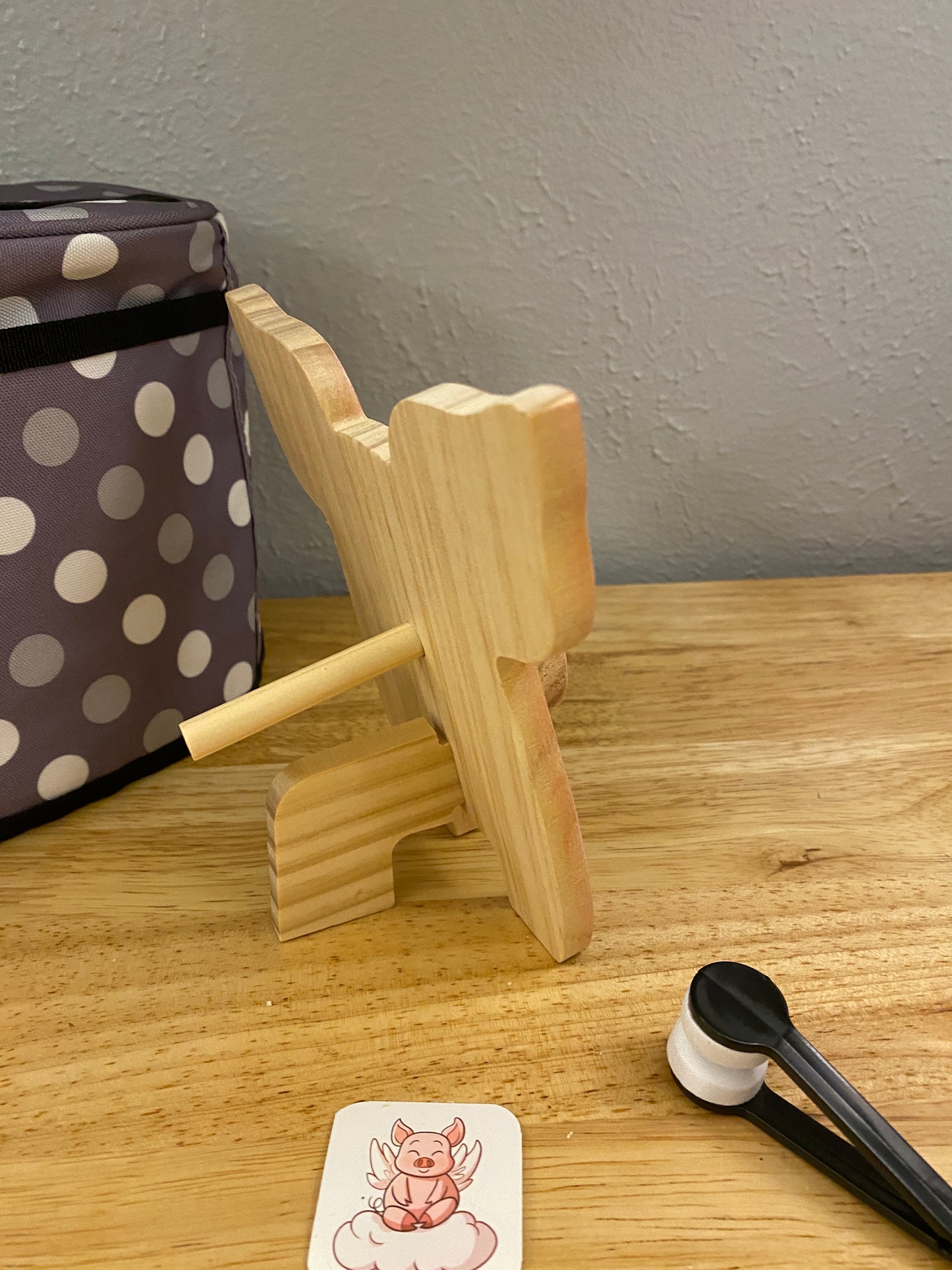 Pink Pig Glasses Holder, wooden eyeglasses stand, Cat eyeglasses stand