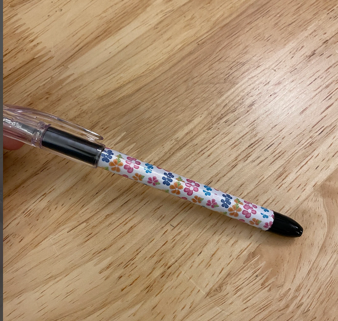 Cute daisy with dainty flowers pen, Floral design pen, Flower design pental rsvp pen
