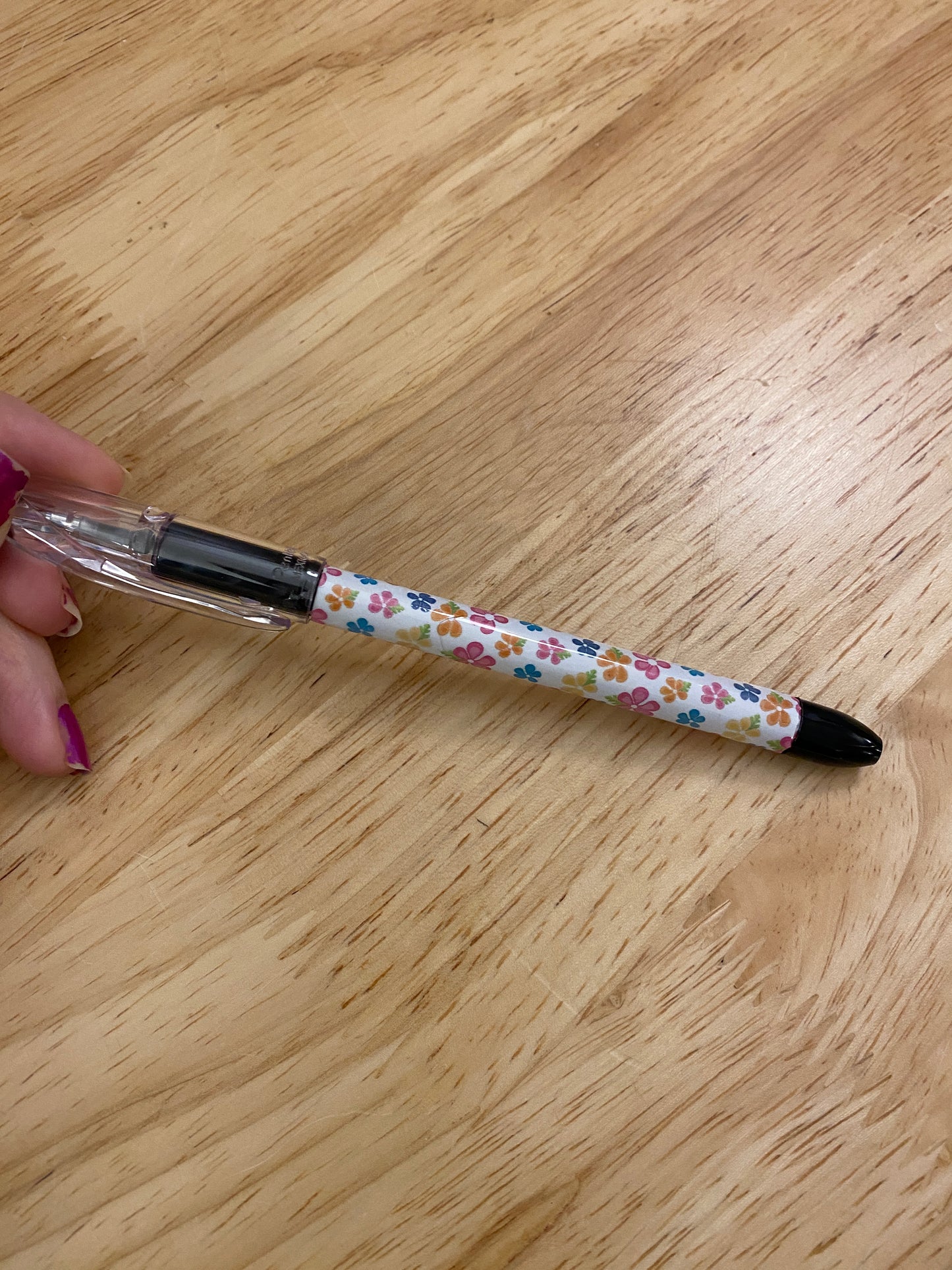 Cute daisy with dainty flowers pen, Floral design pen, Flower design pental rsvp pen