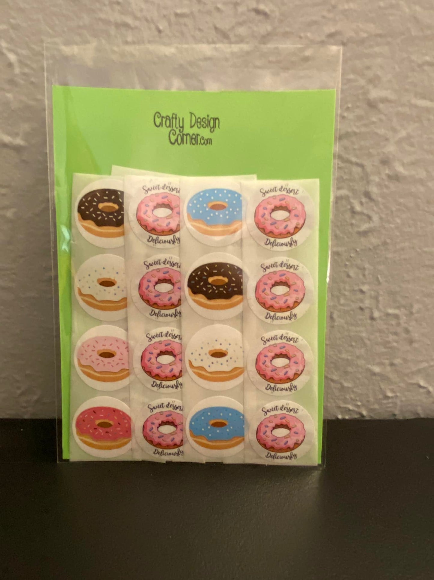 32 Doughtnut wtih sprinkles Stickers