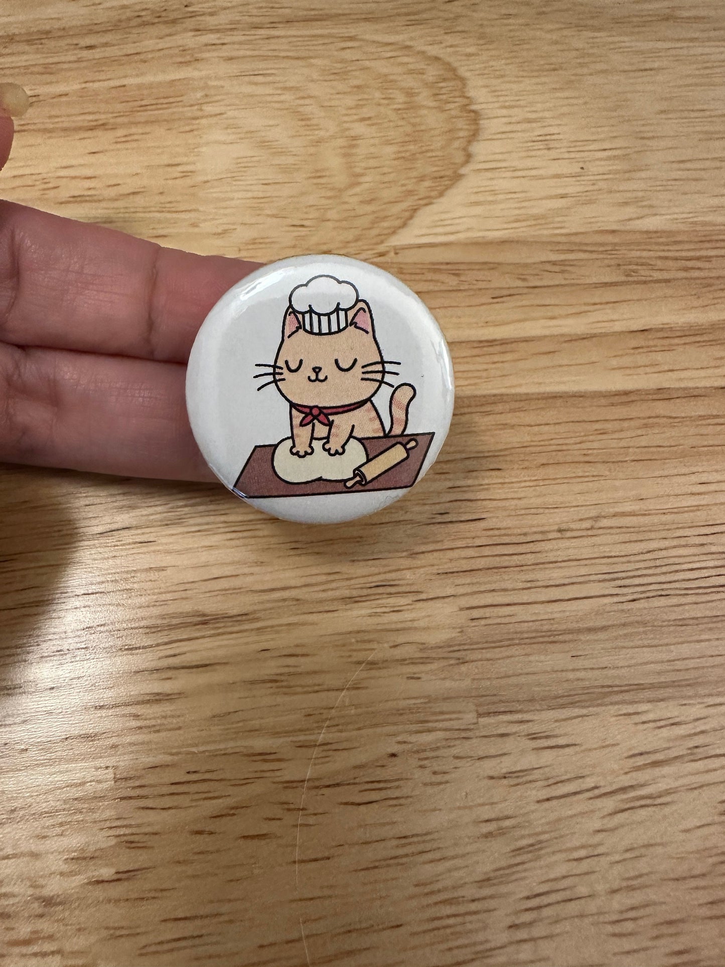 Kneading Cat 2.25" Button Pins or 1.25" Button options, Back Pack Decoration, Cat Pin, Cat designed pinback, Cat kneading dough pin