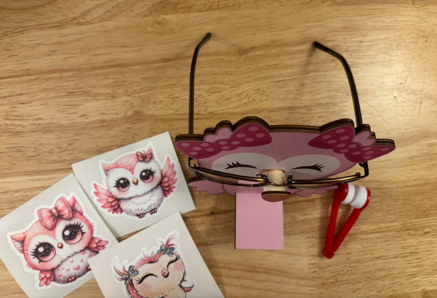 Pink Owl Stand Bundle comes with Glasses Cleaner and 3 Cute Stickers