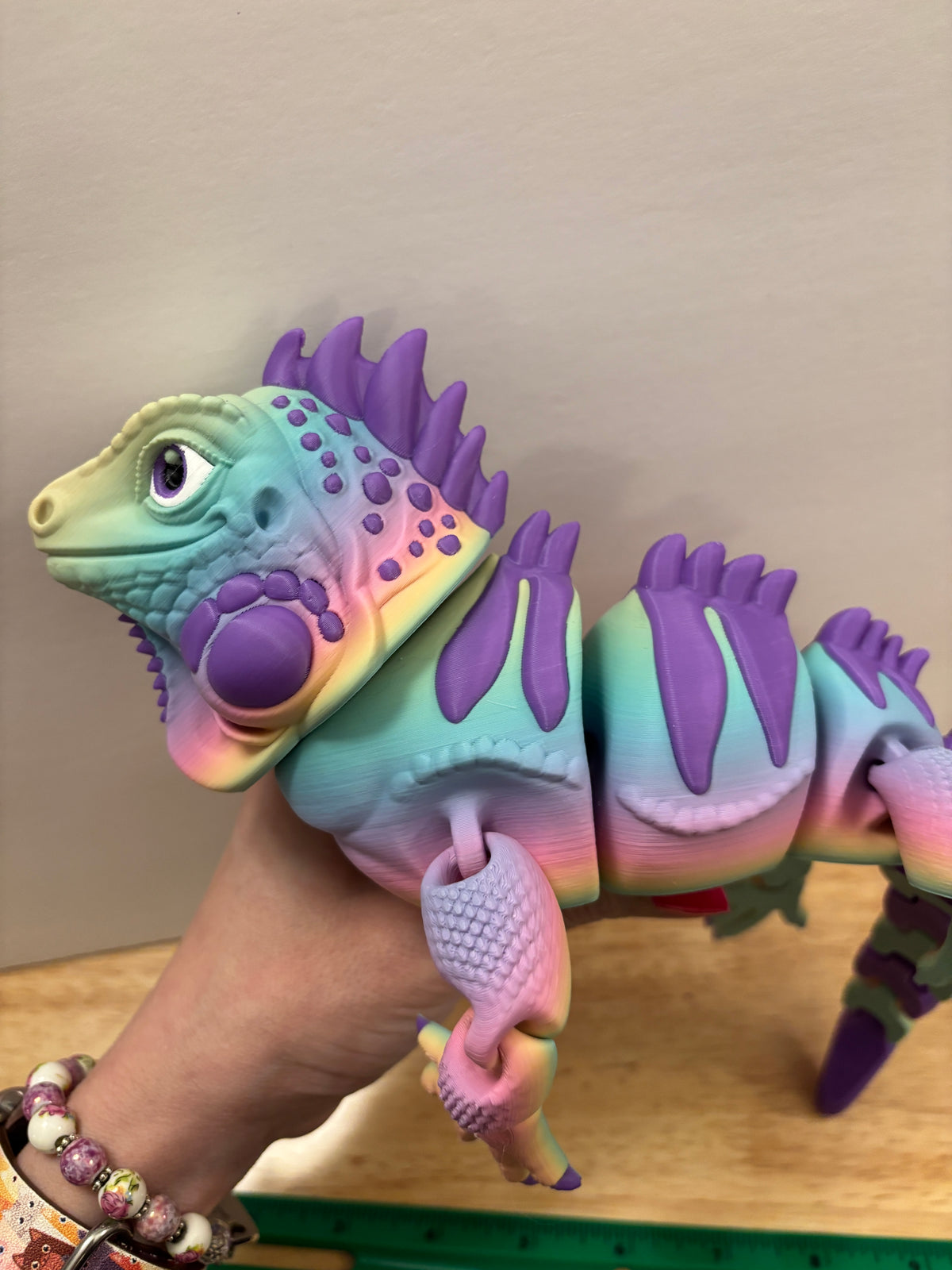 Flexi Iguana, 3D printed Iguana, Rainbow iguana, Moveable iguana