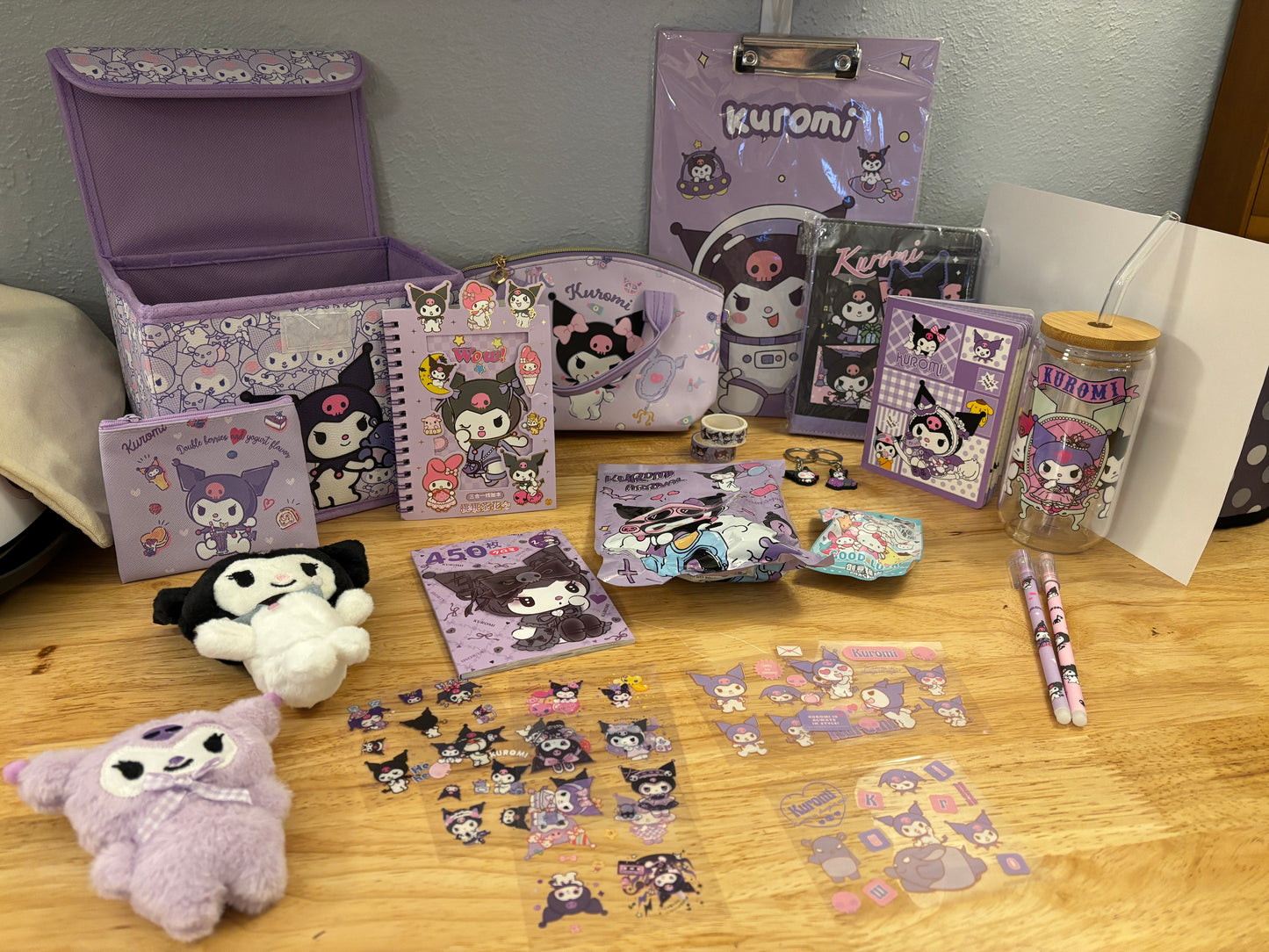 Misc Hello Kitty characters  Large Mystery bundle box