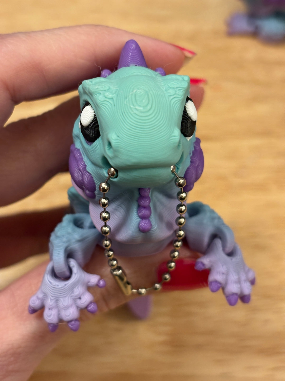 Baby Flexi Iguana keychain, 3D printed Iguana, Rainbow iguana, Moveable iguana