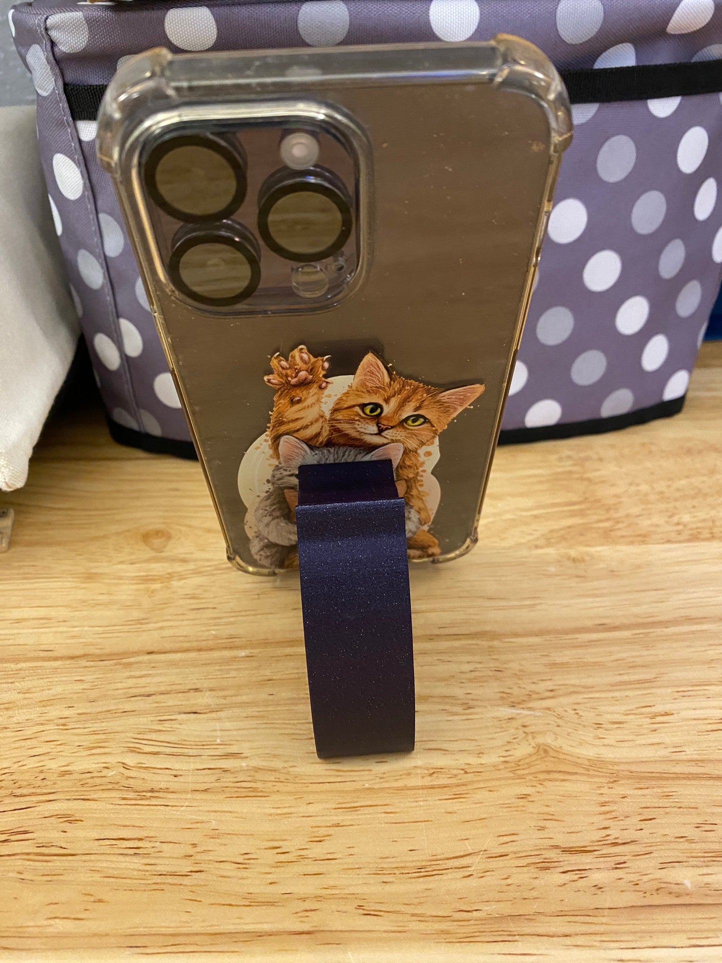 Cat Cell phone stand