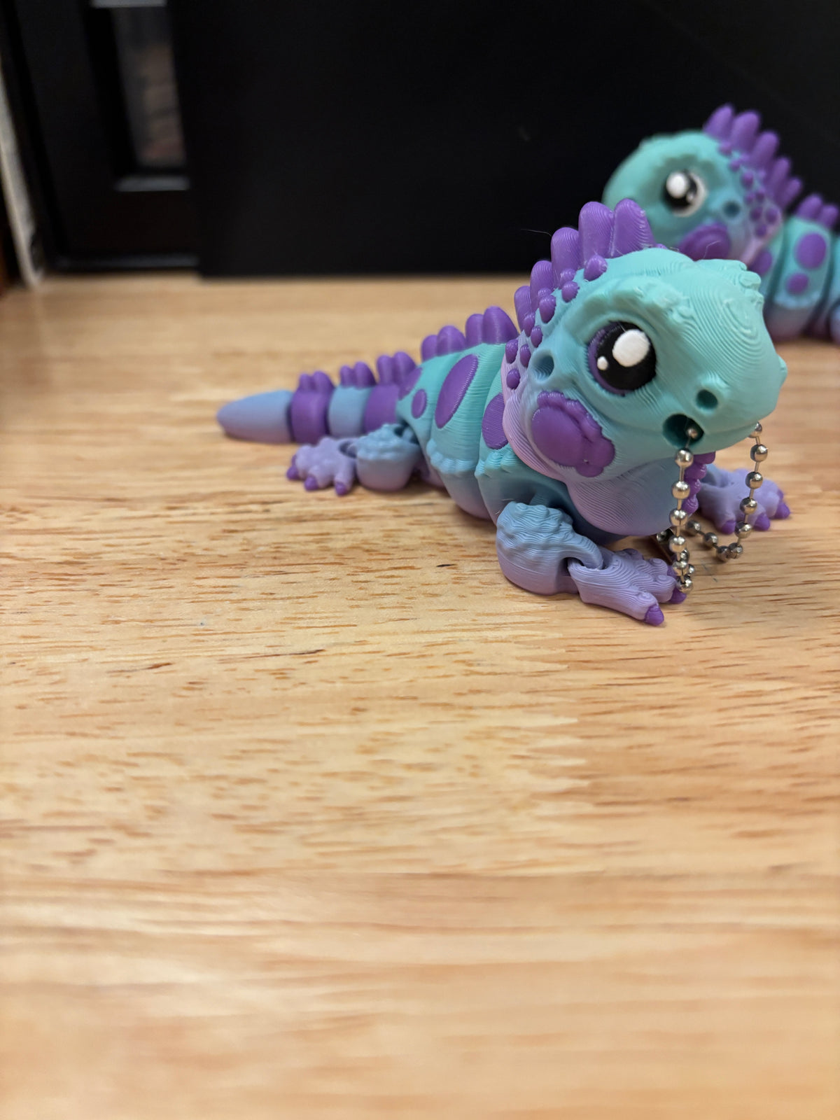 Baby Flexi Iguana keychain, 3D printed Iguana, Rainbow iguana, Moveable iguana