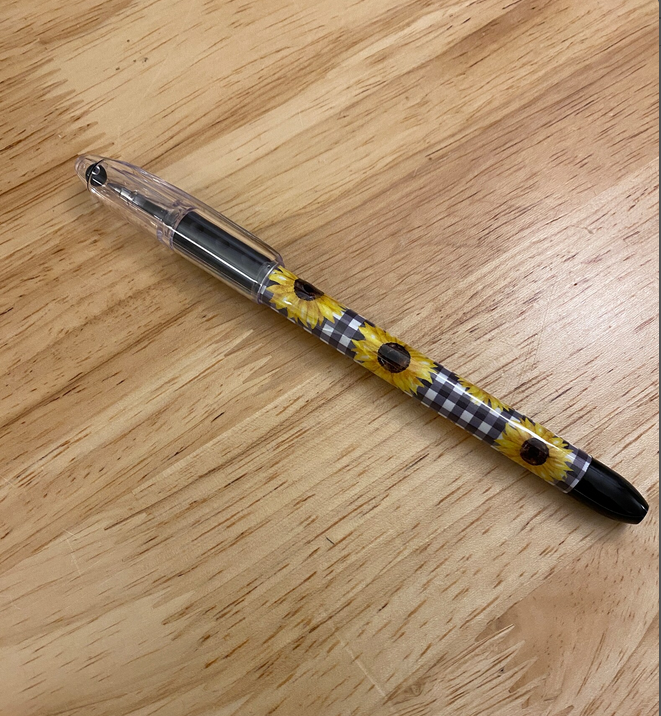 Sunflower Print pen, Cute Sunflowers on pen, Black and white criss cross design with Sunflowers on it pental rsvp pen