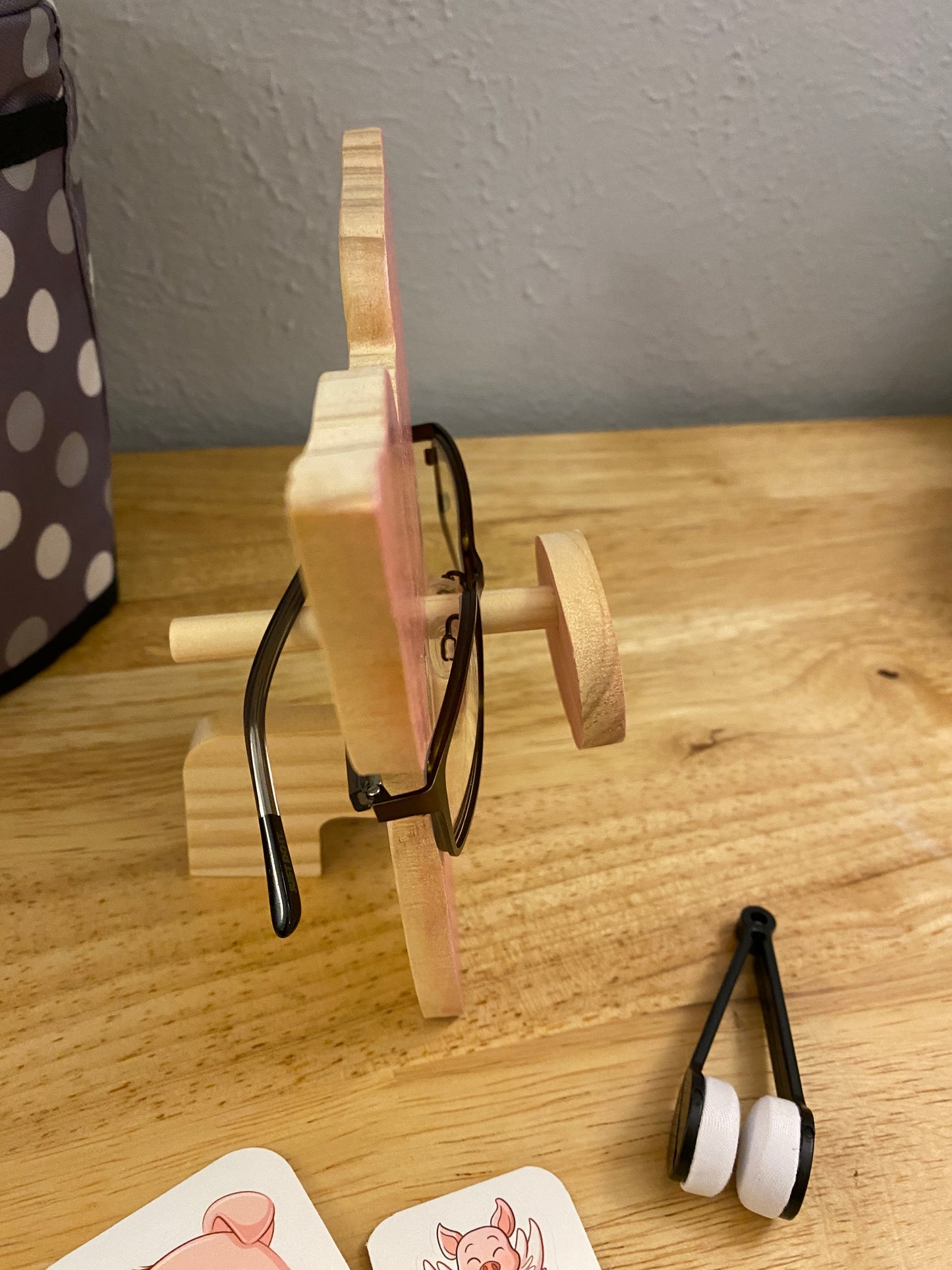 Pink Pig Glasses Holder, wooden eyeglasses stand, Cat eyeglasses stand