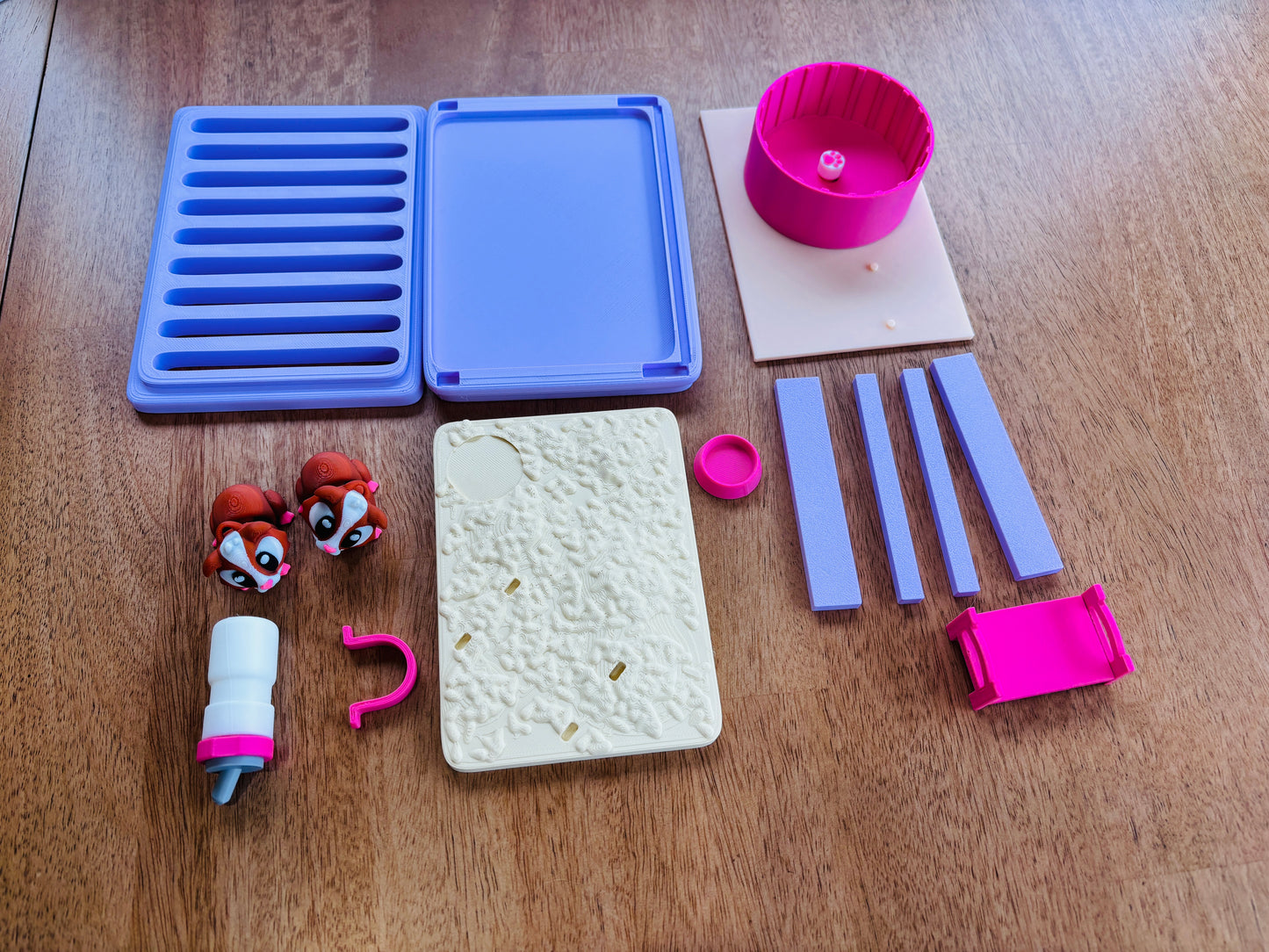 3D Printed Guinea Pig cage with Guinea pigs, 3D printed tiny cage with cute guinea pigs