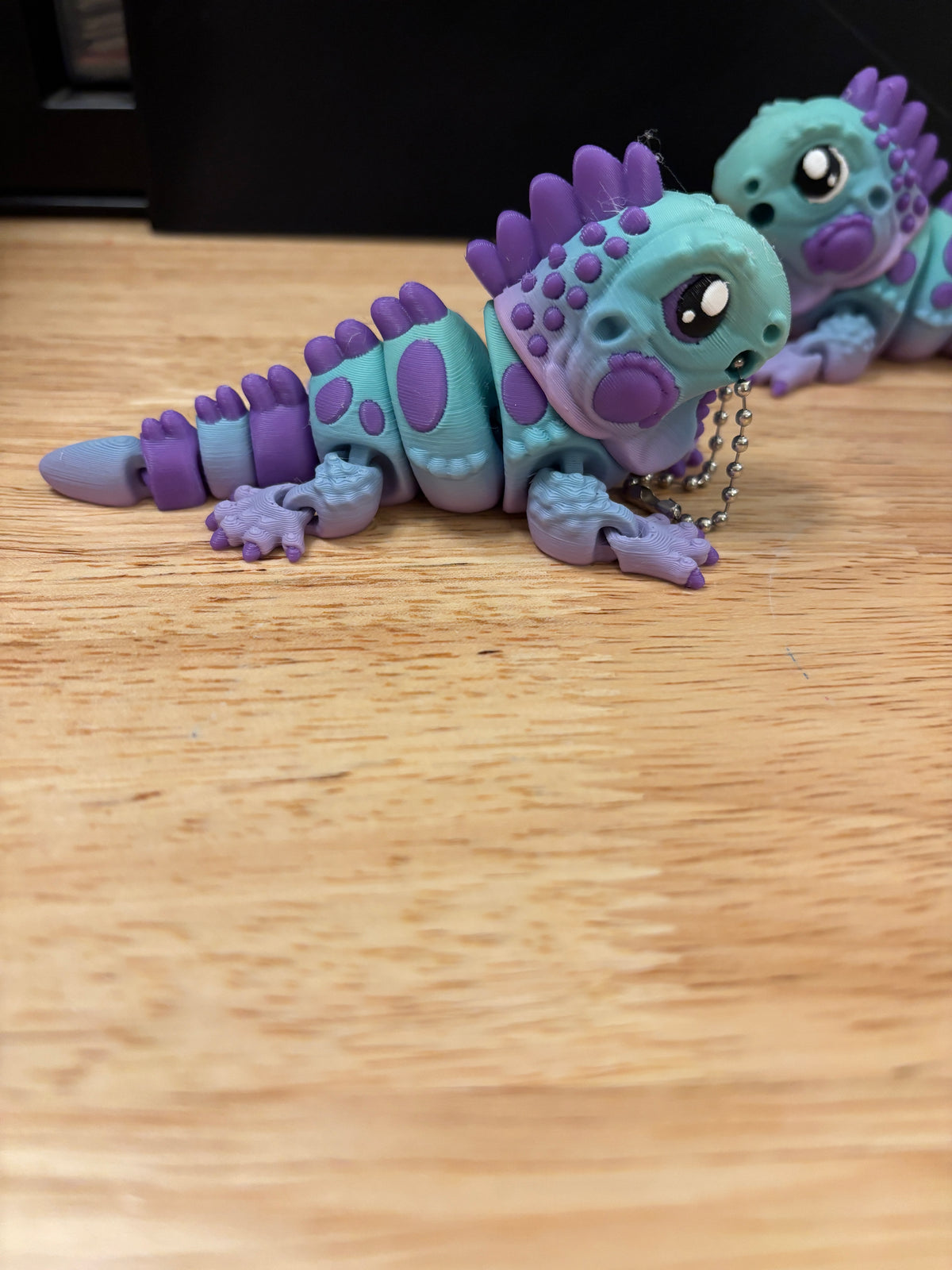 Baby Flexi Iguana keychain, 3D printed Iguana, Rainbow iguana, Moveable iguana