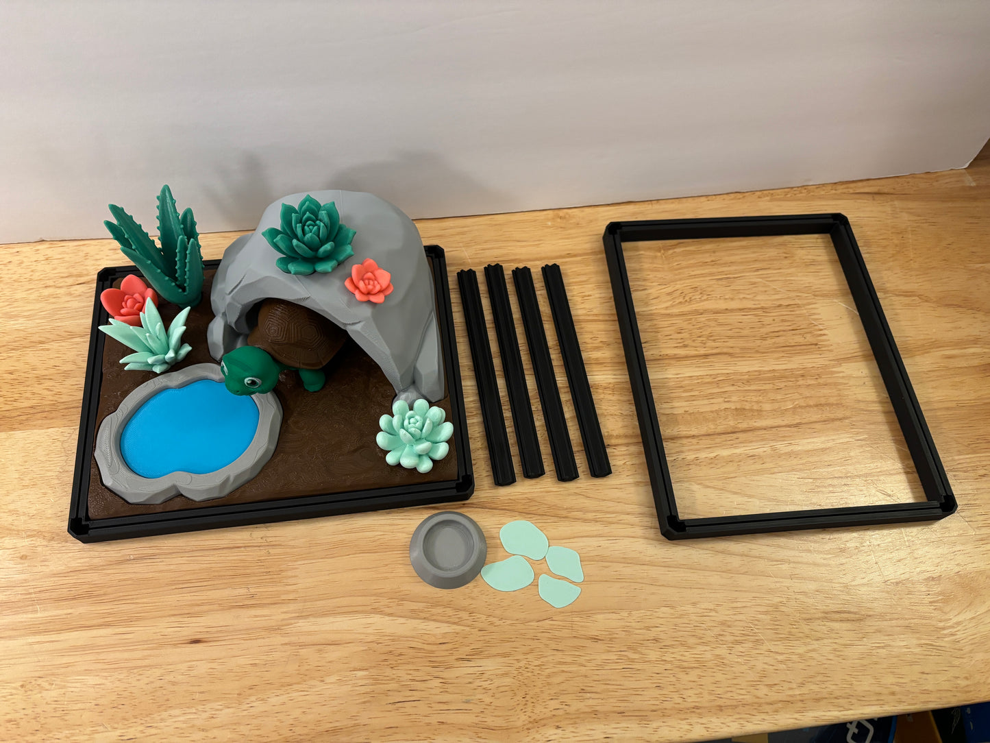 DIY Greek Tortoise terrarium, 3D printed tiny terrarium with tortie