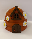 Brown Bee Hive with 3 bees, interchangeable into keychains, 3D printed bee hive, Honey Bees with Hive