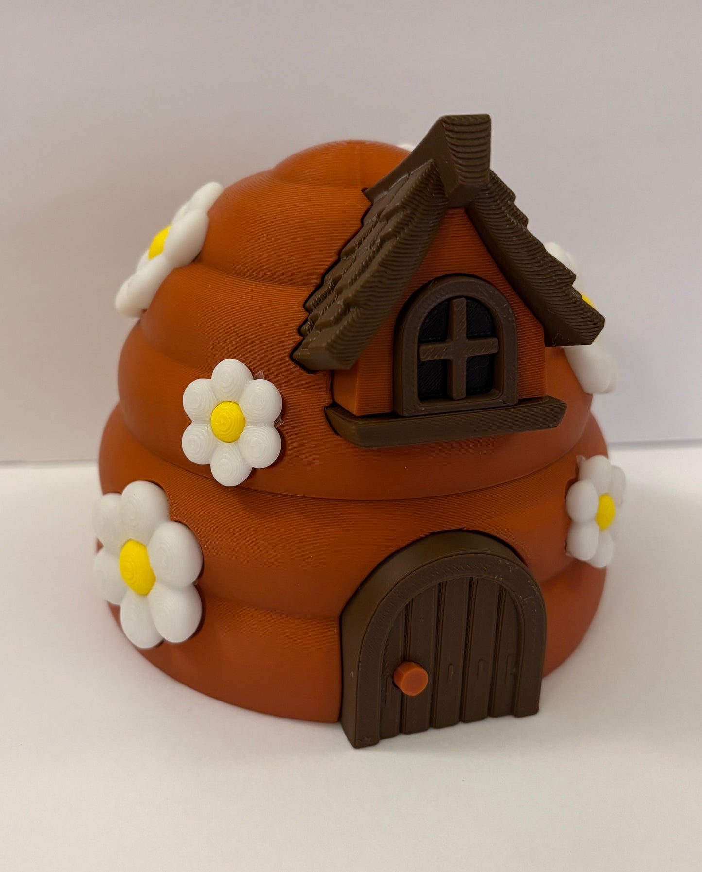 Brown Bee Hive with 3 bees, interchangeable into keychains, 3D printed bee hive, Honey Bees with Hive