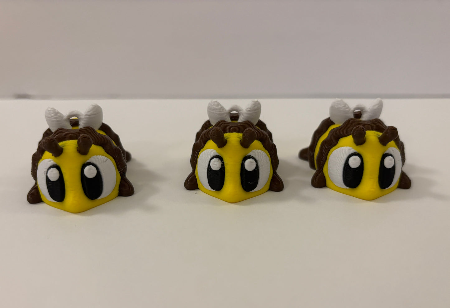 Bee Hive with 3 bees, interchangeable into keychains, 3D printed bee hive, Honey Bees with Hive