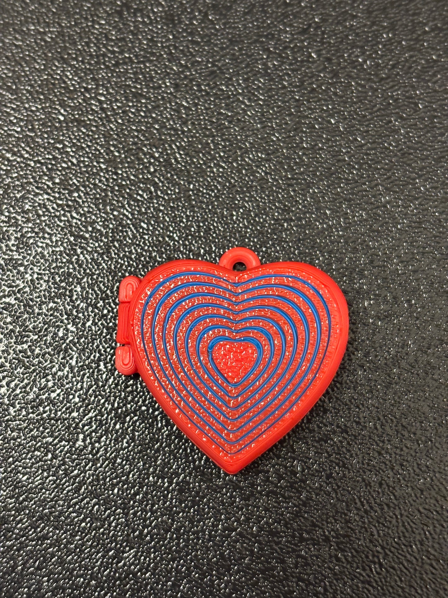 3D Printed Photo Heart Locket Key Chain with stencil, Heart Locket with Photo area and stencil