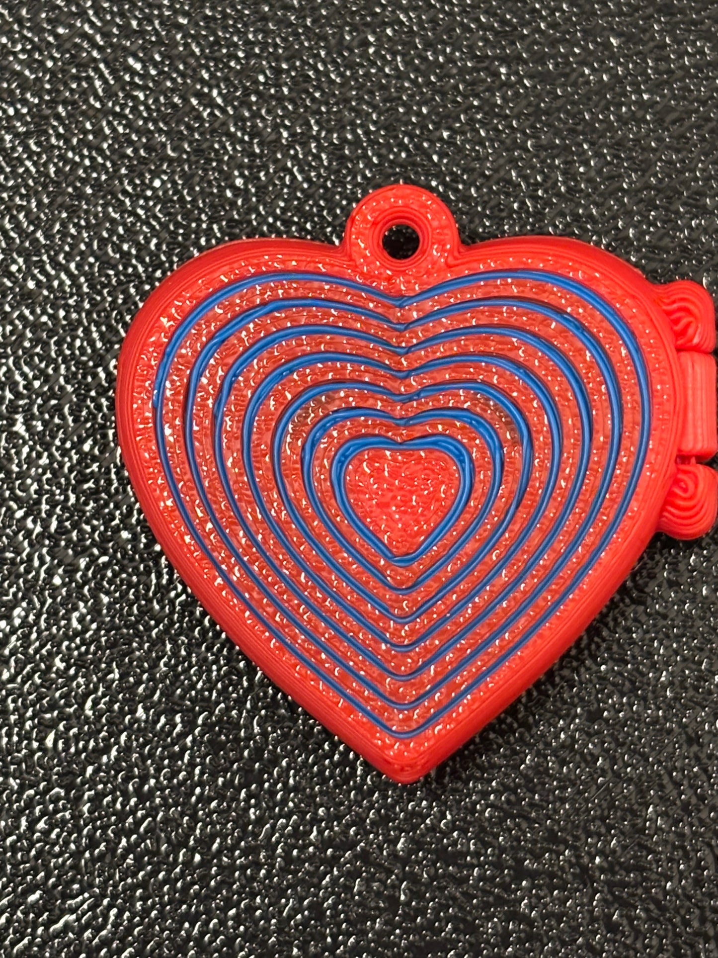 3D Printed Photo Heart Locket Key Chain with stencil, Heart Locket with Photo area and stencil