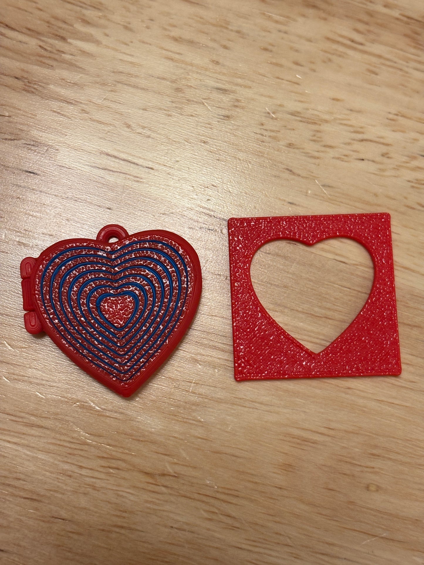 3D Printed Photo Heart Locket Key Chain with stencil, Heart Locket with Photo area and stencil