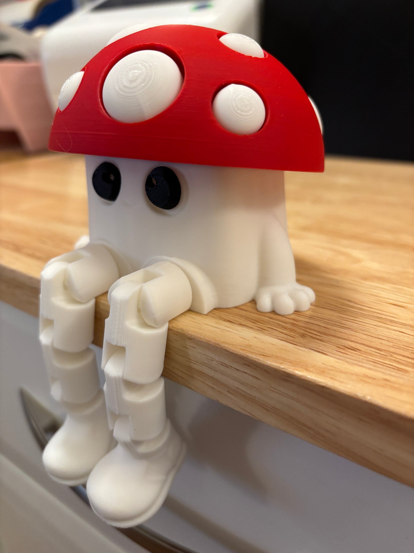 Sitting Mushroom with legs, 3D printed Mushroom with legs