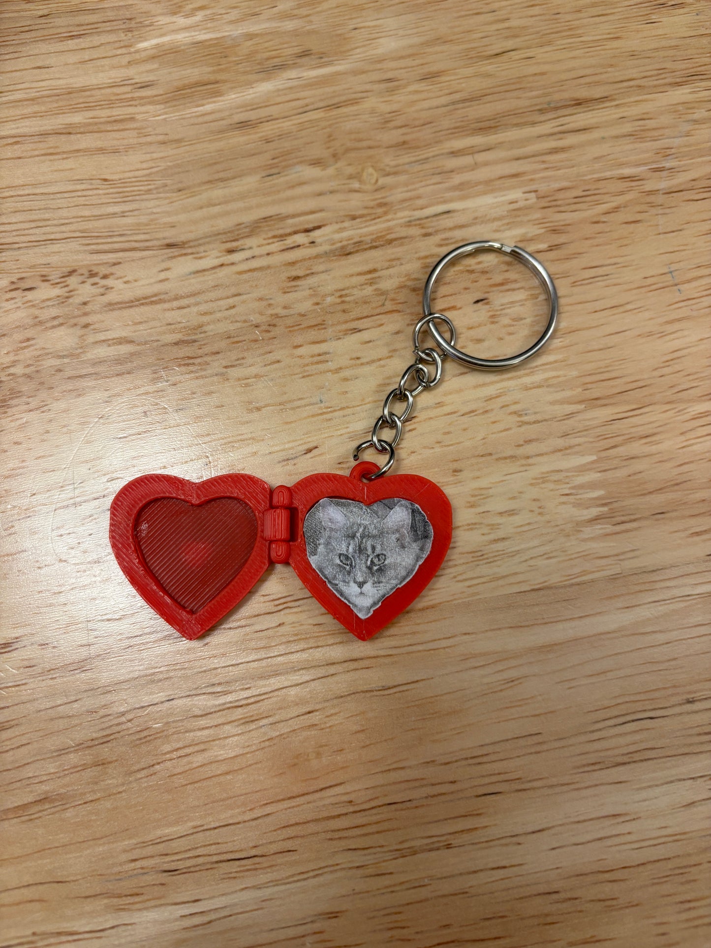 3D Printed Photo Heart Locket Key Chain with stencil, Heart Locket with Photo area and stencil