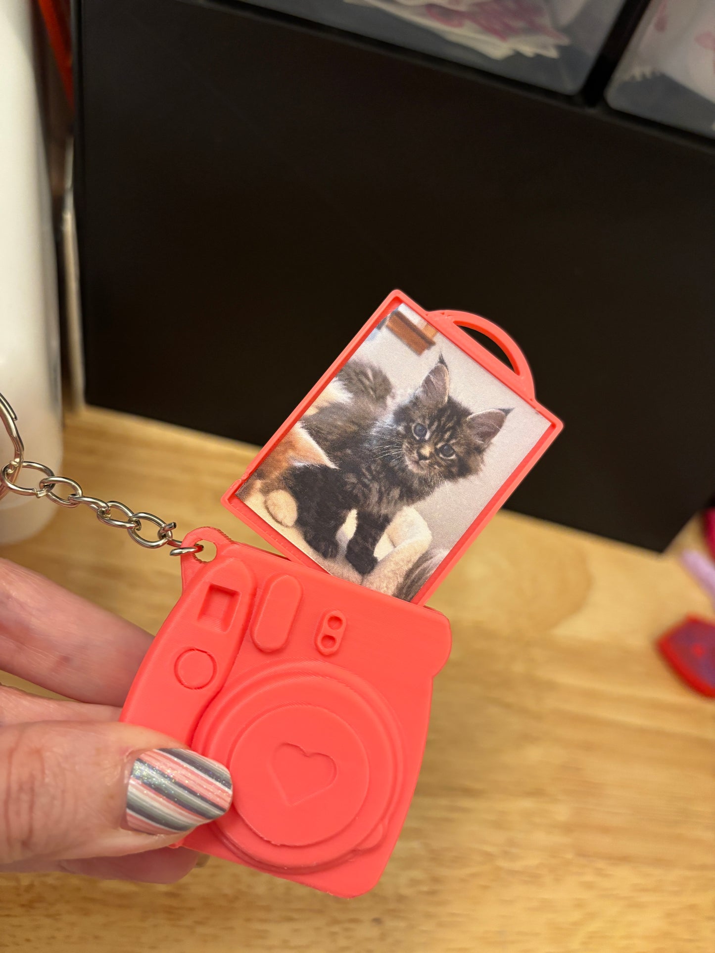 Cute Camera with photo key chain, photo keychain, Camera with Photo Keychain