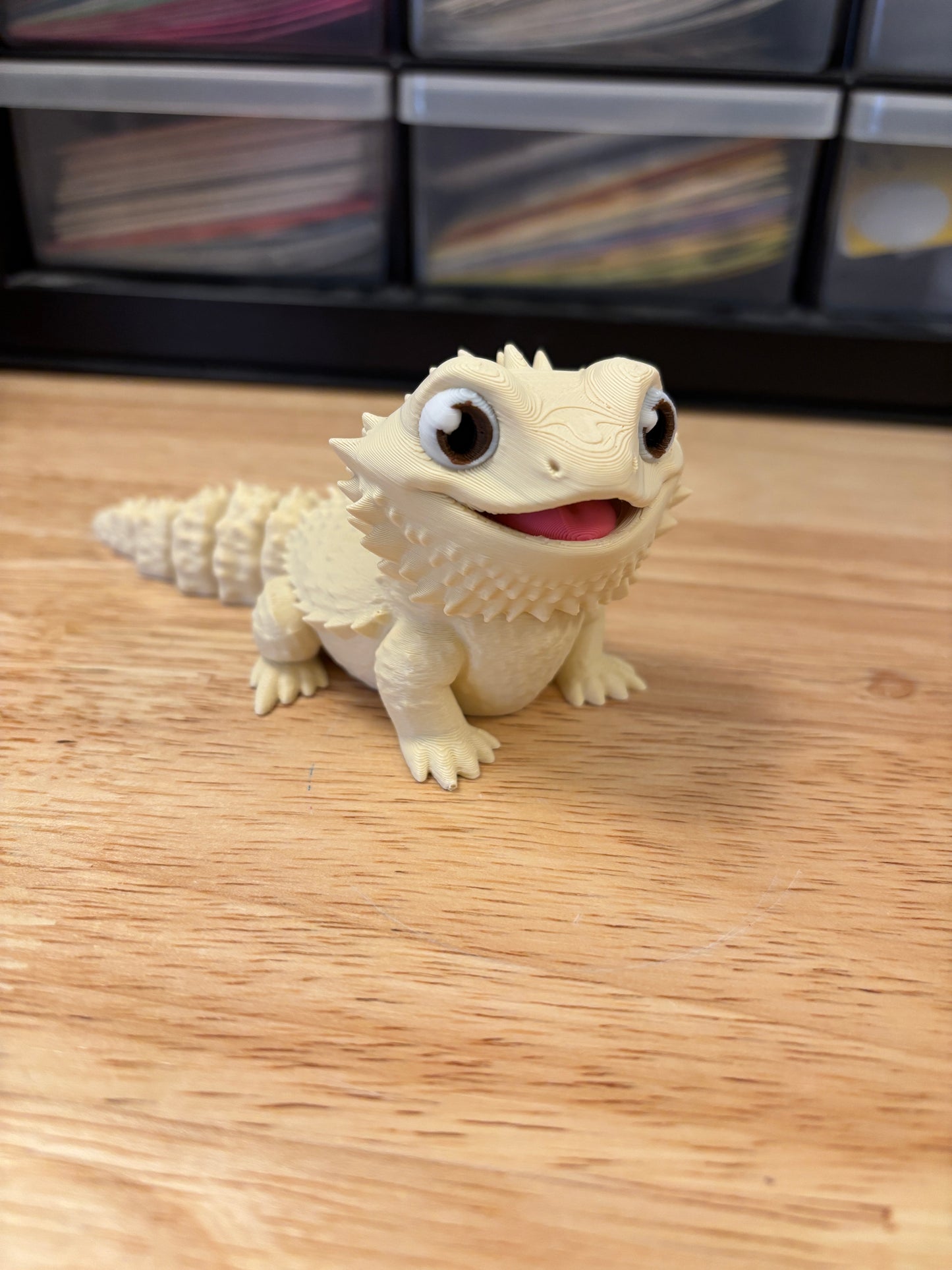 Bearded Dragon Lizard with flexi legs and tail