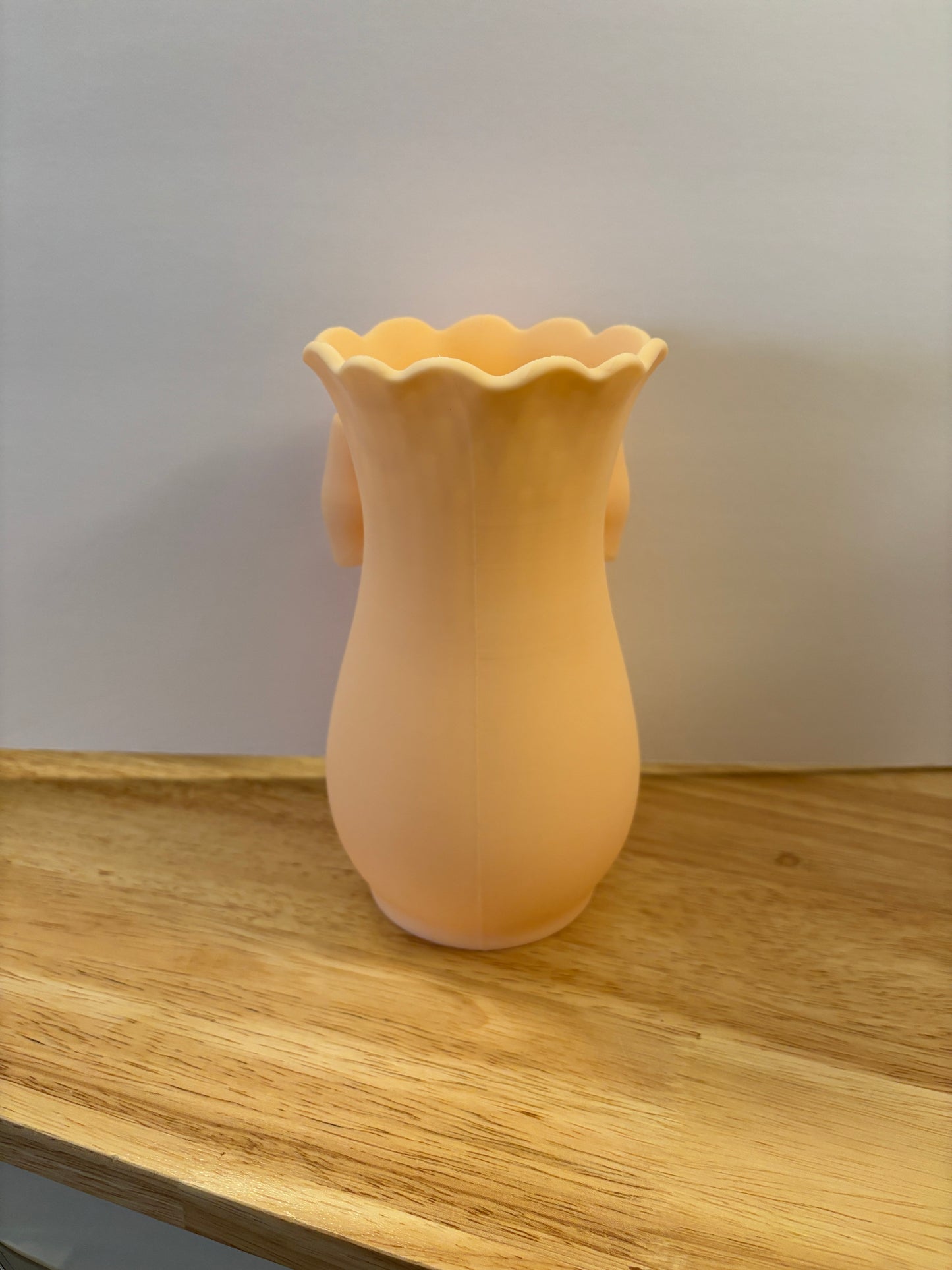 3D printed Vase with Bow, Vase with bow on it, Coquette Bow Vase