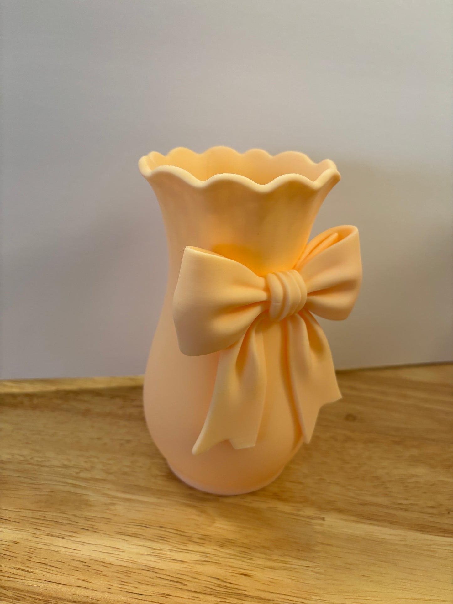3D printed Vase with Bow, Vase with bow on it, Coquette Bow Vase