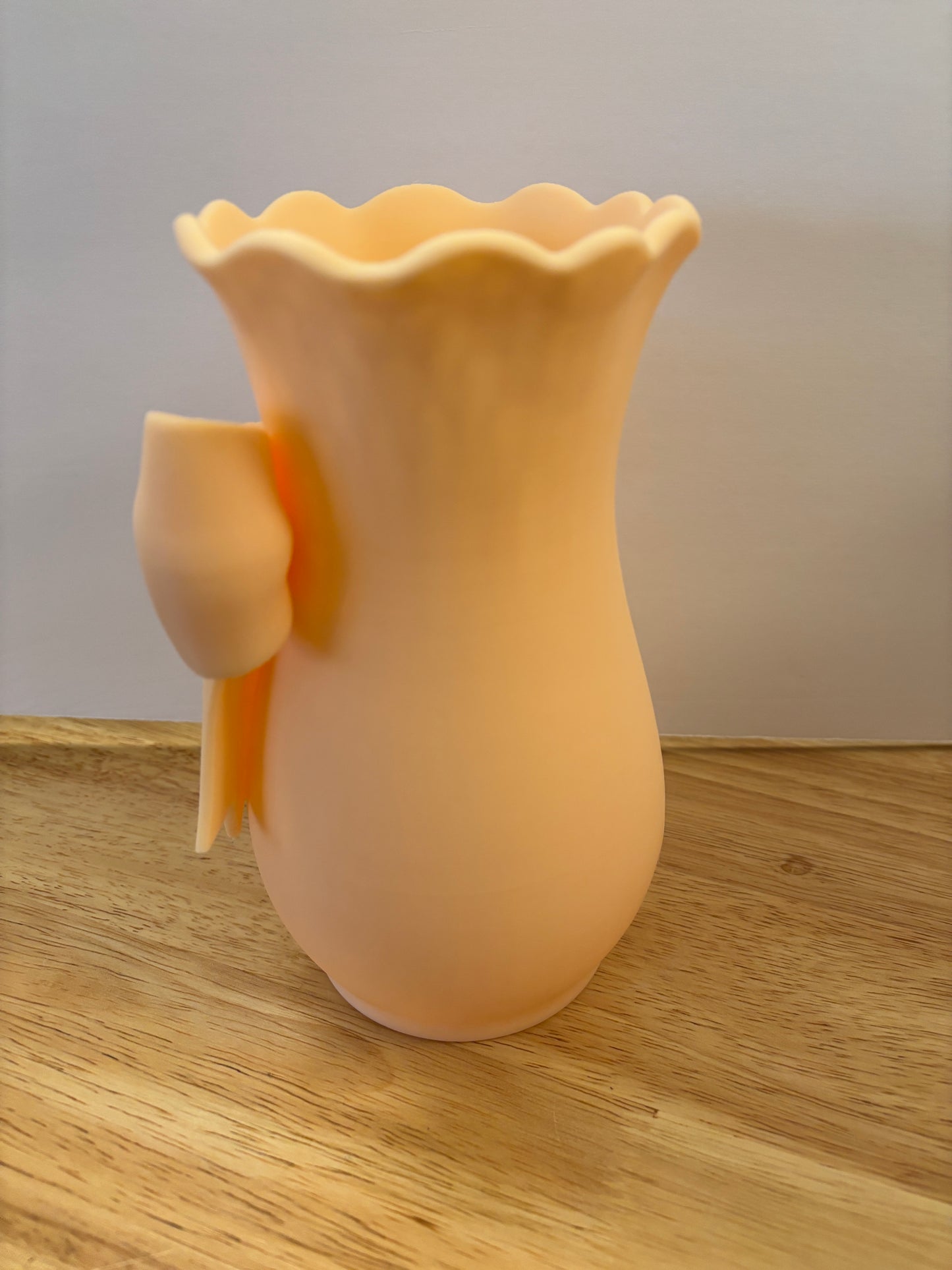 3D printed Vase with Bow, Vase with bow on it, Coquette Bow Vase