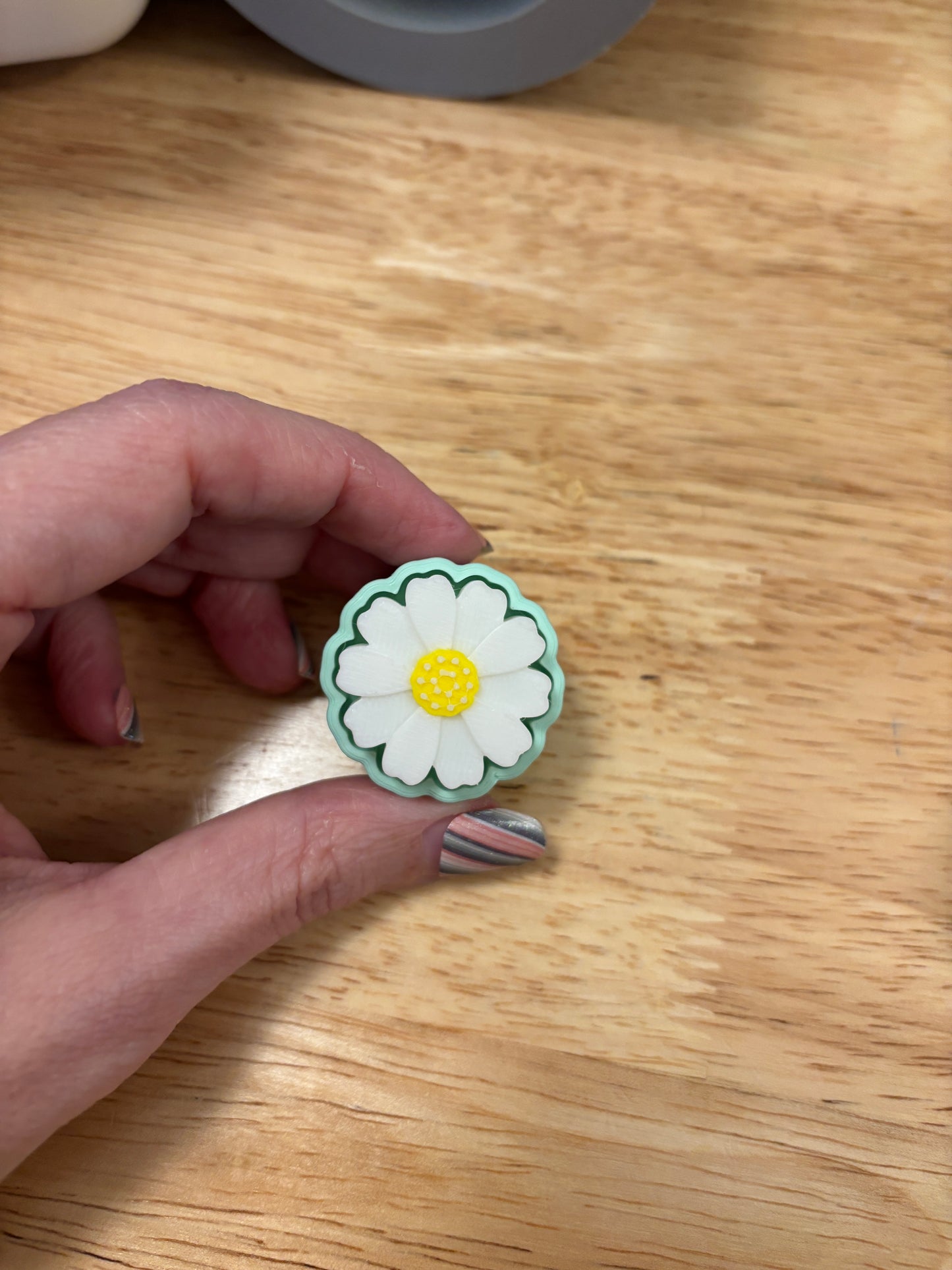 Clicky White Flower Key chain