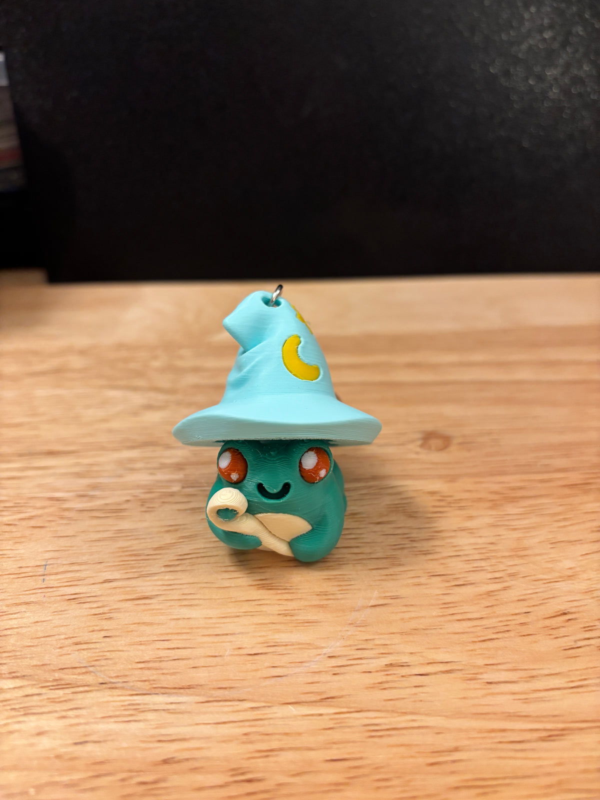 Customized Clicker Toad with hat Key chain, 3D printed Toad keychain, Hat on Toad Keychain, Clicky Keychain, Frog  clicker