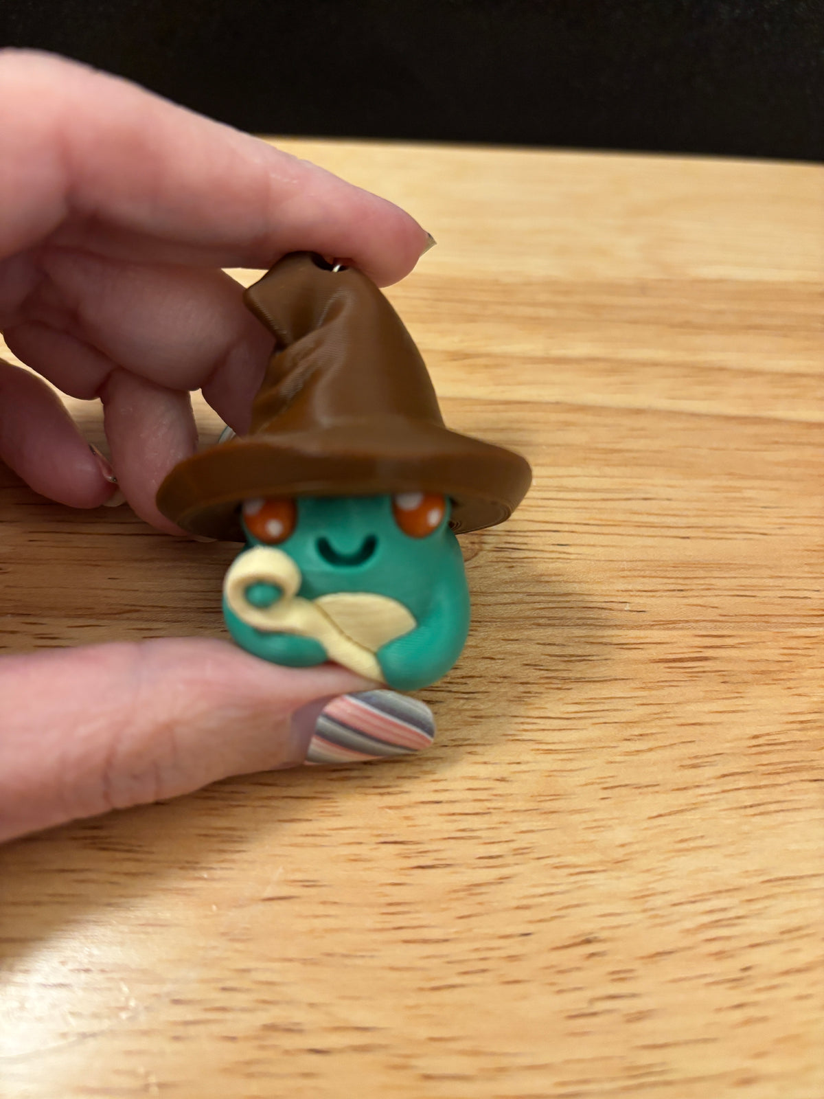 Customized Clicker Toad with hat Key chain, 3D printed Toad keychain, Hat on Toad Keychain, Clicky Keychain, Frog  clicker