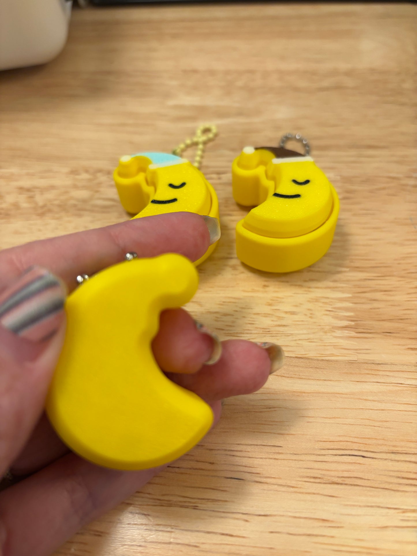 Moon fidget clicker, Moon clicker, Smile on Moon fidget clicker keychain
