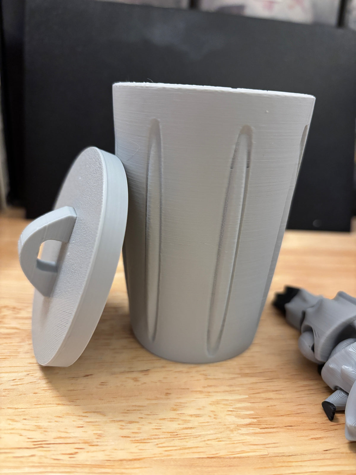 Raccoon Keychain with Trash can, 3D printed Raccoon keychain, Trash Can with Raccoon Keychain