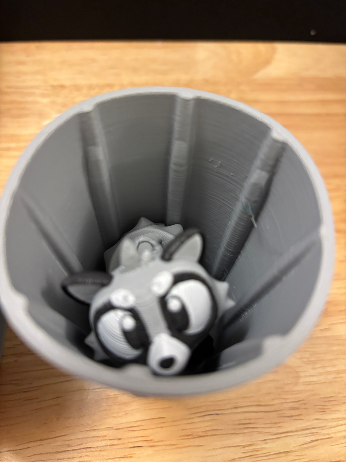 Raccoon Keychain with Trash can, 3D printed Raccoon keychain, Trash Can with Raccoon Keychain