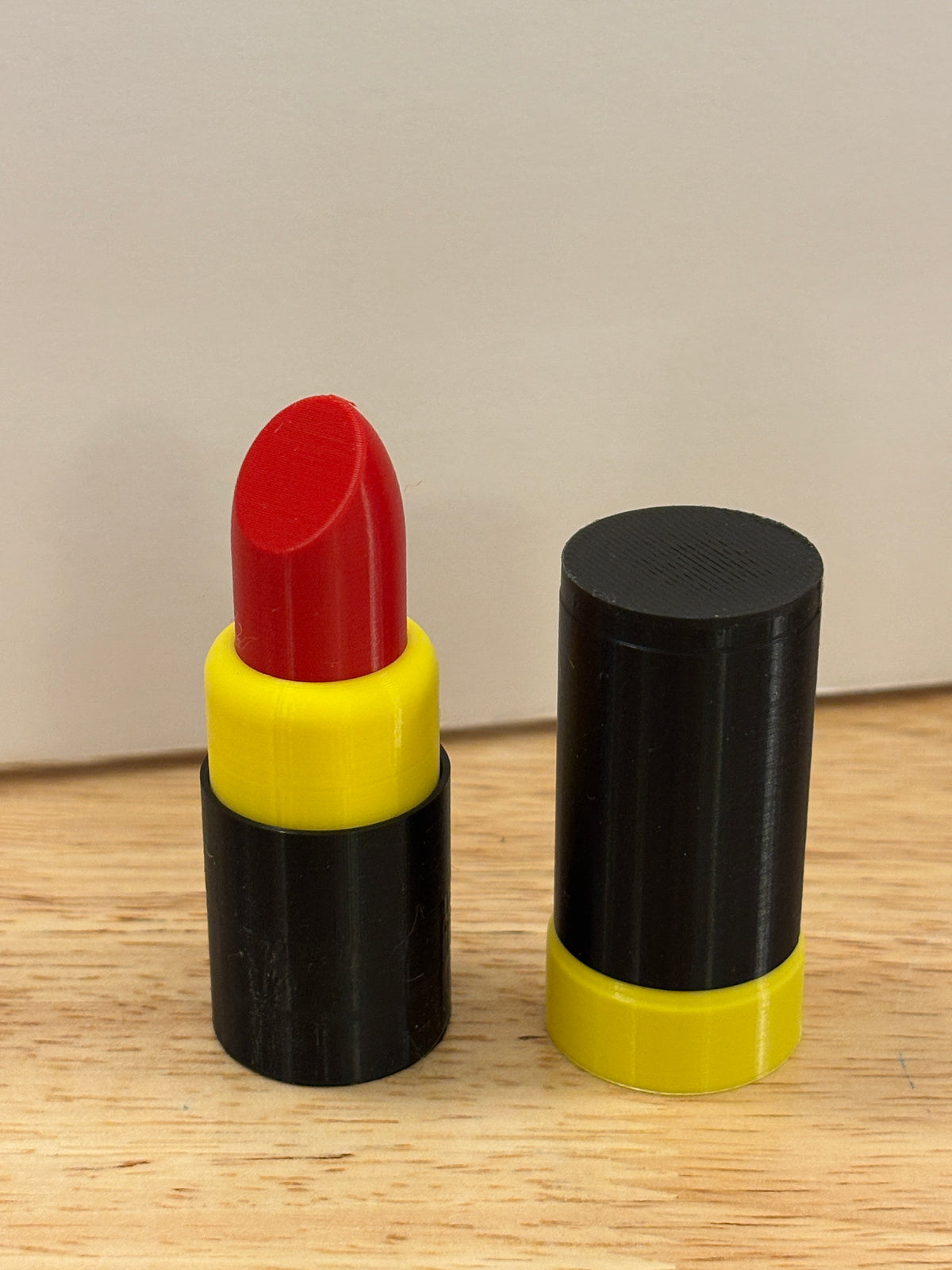 Custom Clicky Lipstick Key chain, 3D printed lip stick keychain, clicky Lip stick keychain