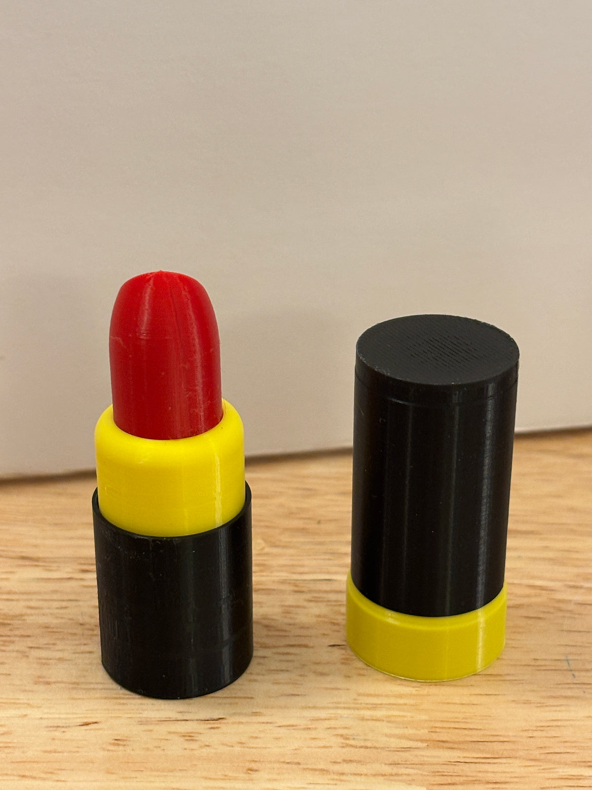 Custom Clicky Lipstick Key chain, 3D printed lip stick keychain, clicky Lip stick keychain