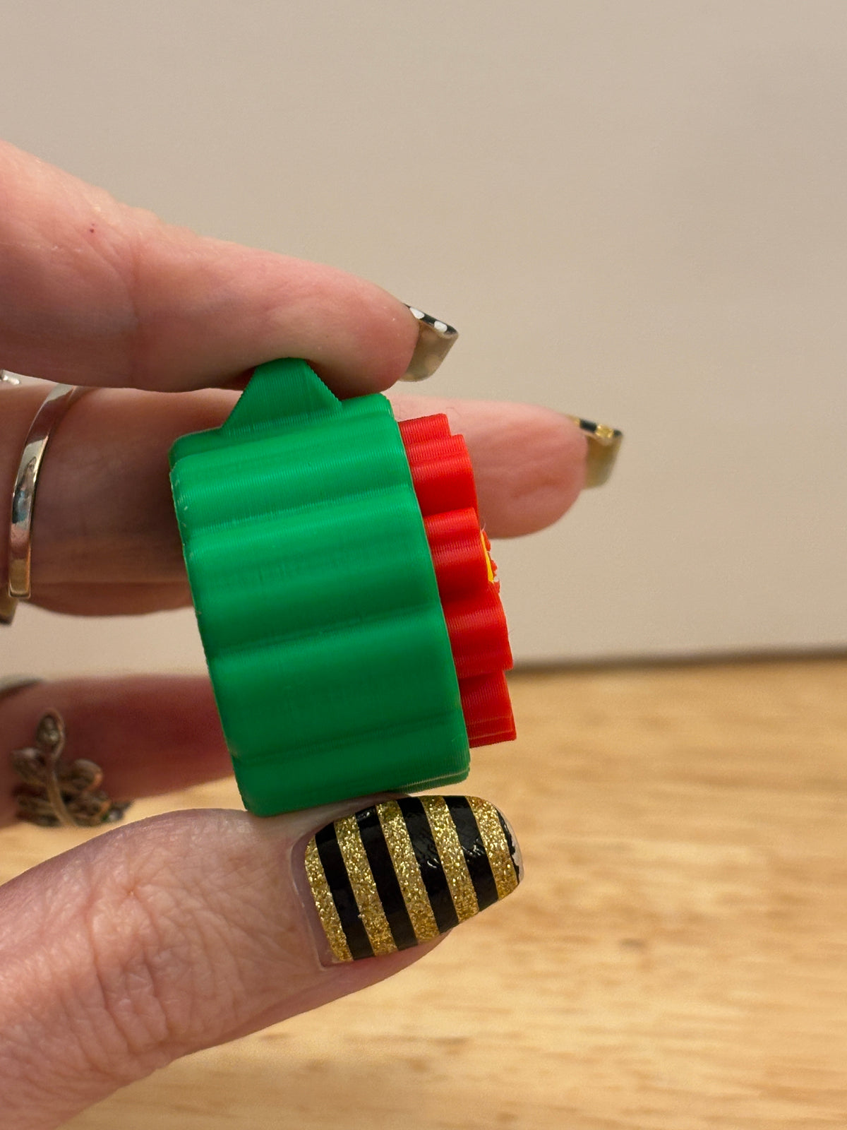 Clicky Red Flower Key chain, 3D printed Flower keychain, Clicky Keychain, Custom Flower keychain