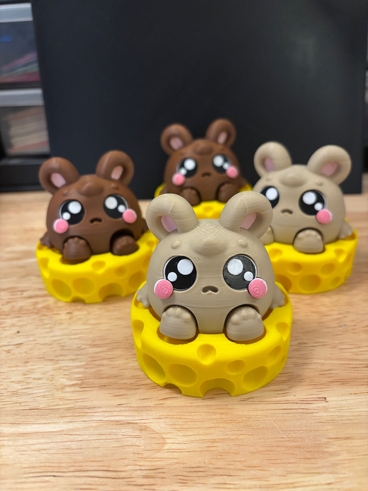 Desktop Mouse clicker, Mouse clicker, Mouse on Cheese clicker
