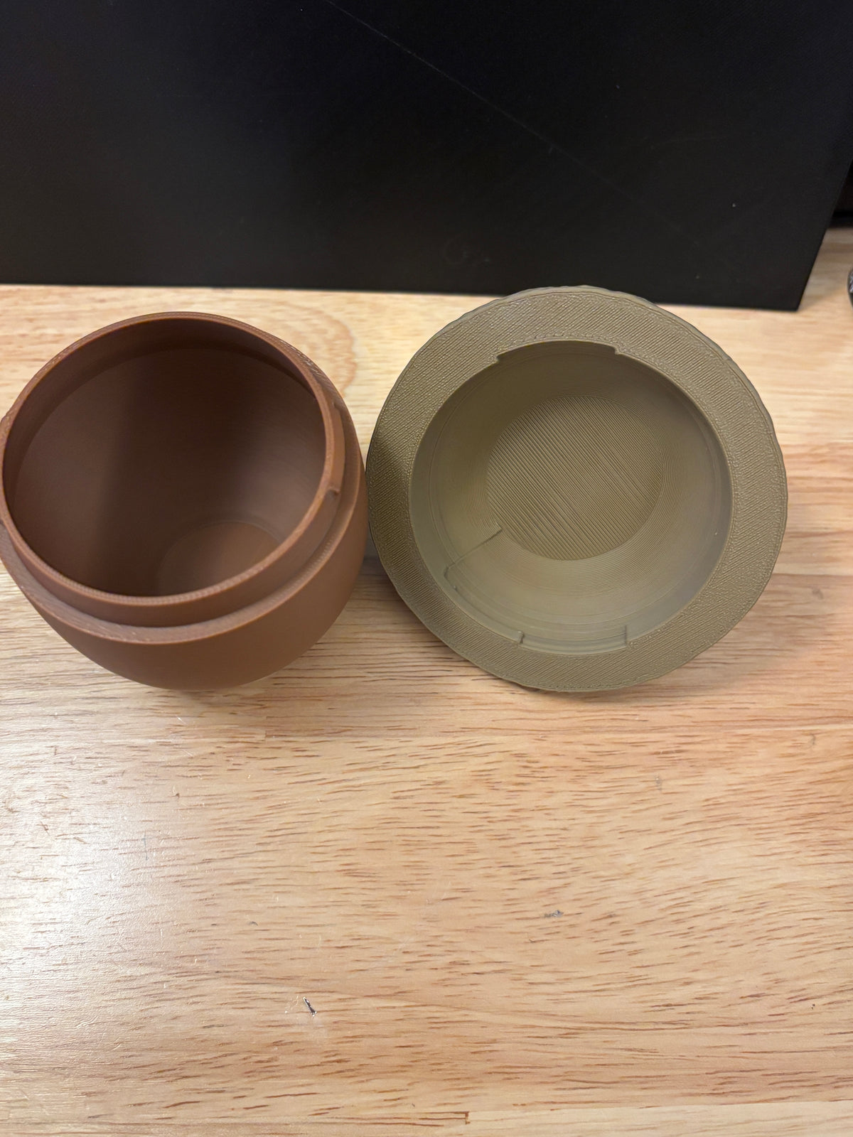 Custom Acorn holder, Customizable Acorn, 3D Printed Acorn Holder with lid, Cute Acorn holder, Acorn holder