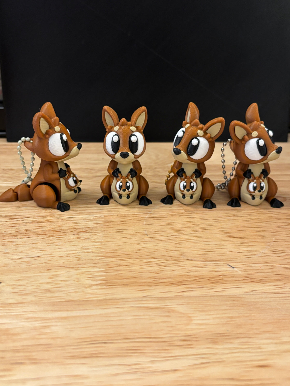 Kangaroo with baby keychain, Big Eye Kangaroo Keychain, 3d printed keychain Kangaroo, Cute Keychain