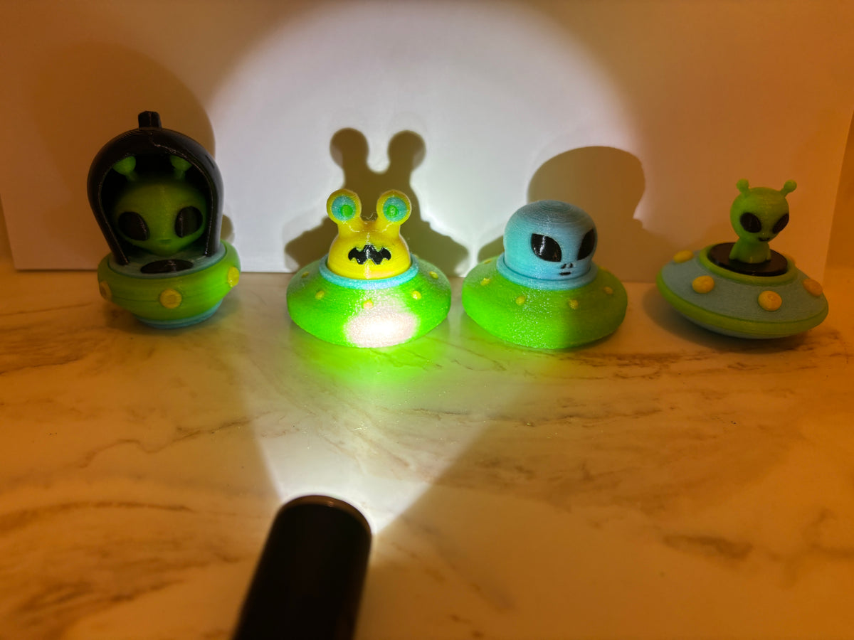 Glow in the dark UFO Keychain, Desktop UFO clicker, UFO clicker