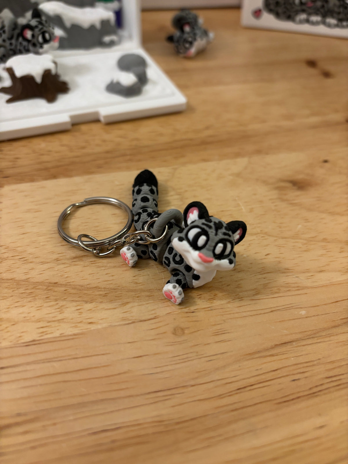 Snow Leopard key chain, 3D printed cat key chain