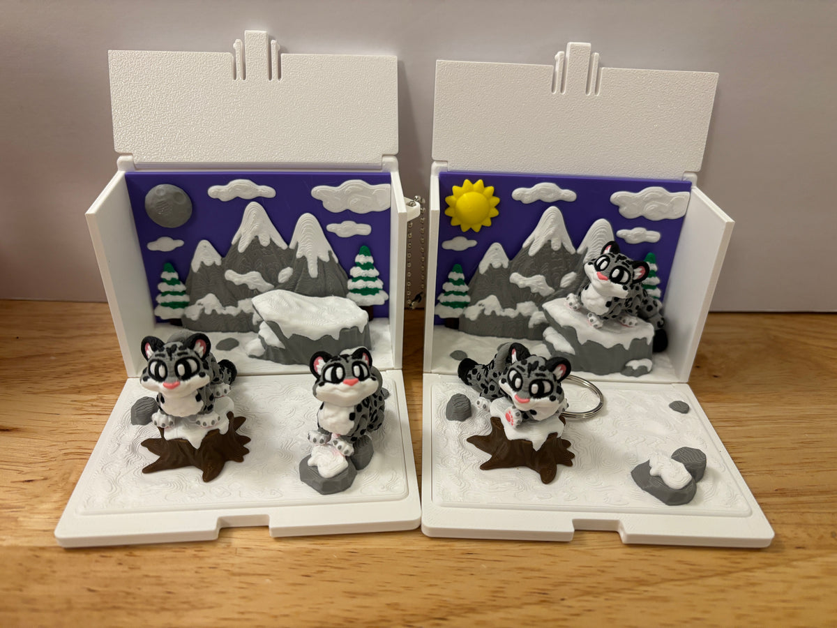 Snow Leopard Play set Case, Snow leopard case, Portable Play set, Portable snow leopard play set