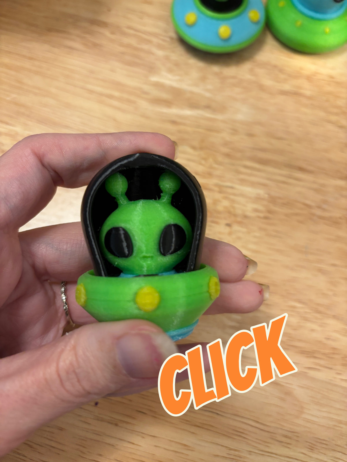 Glow in the dark UFO Keychain, Desktop UFO clicker, UFO clicker