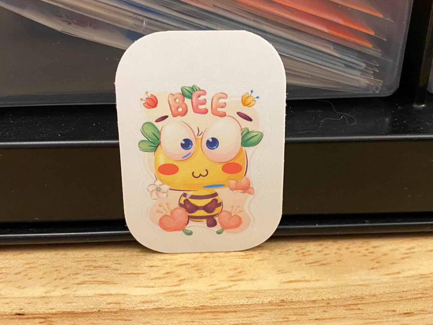 Bee STICKER