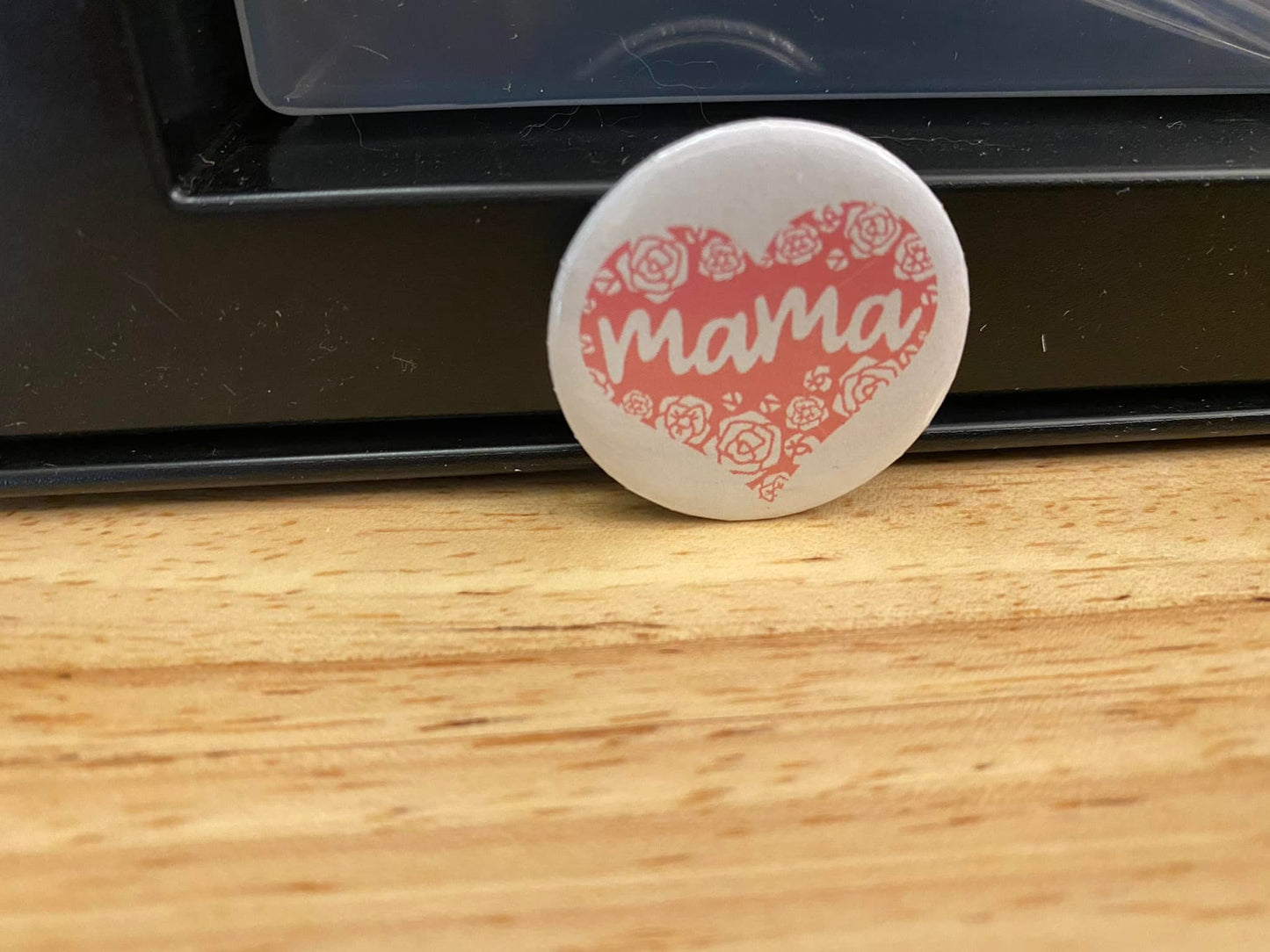 Mama Heart 1.25" / 2.25" Button Pin
